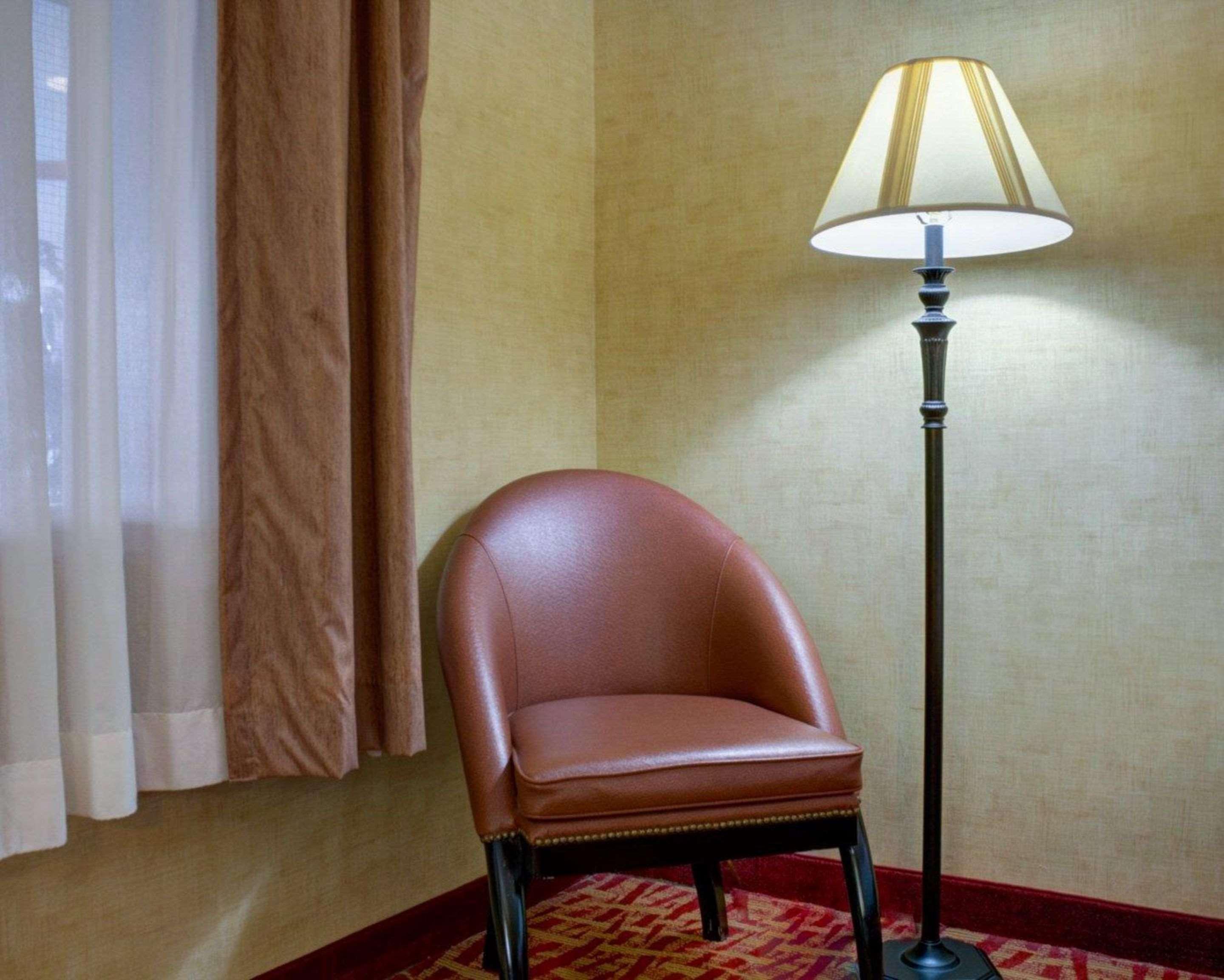Rodeway Inn Columbia Mall Loop Grand Forks Buitenkant foto