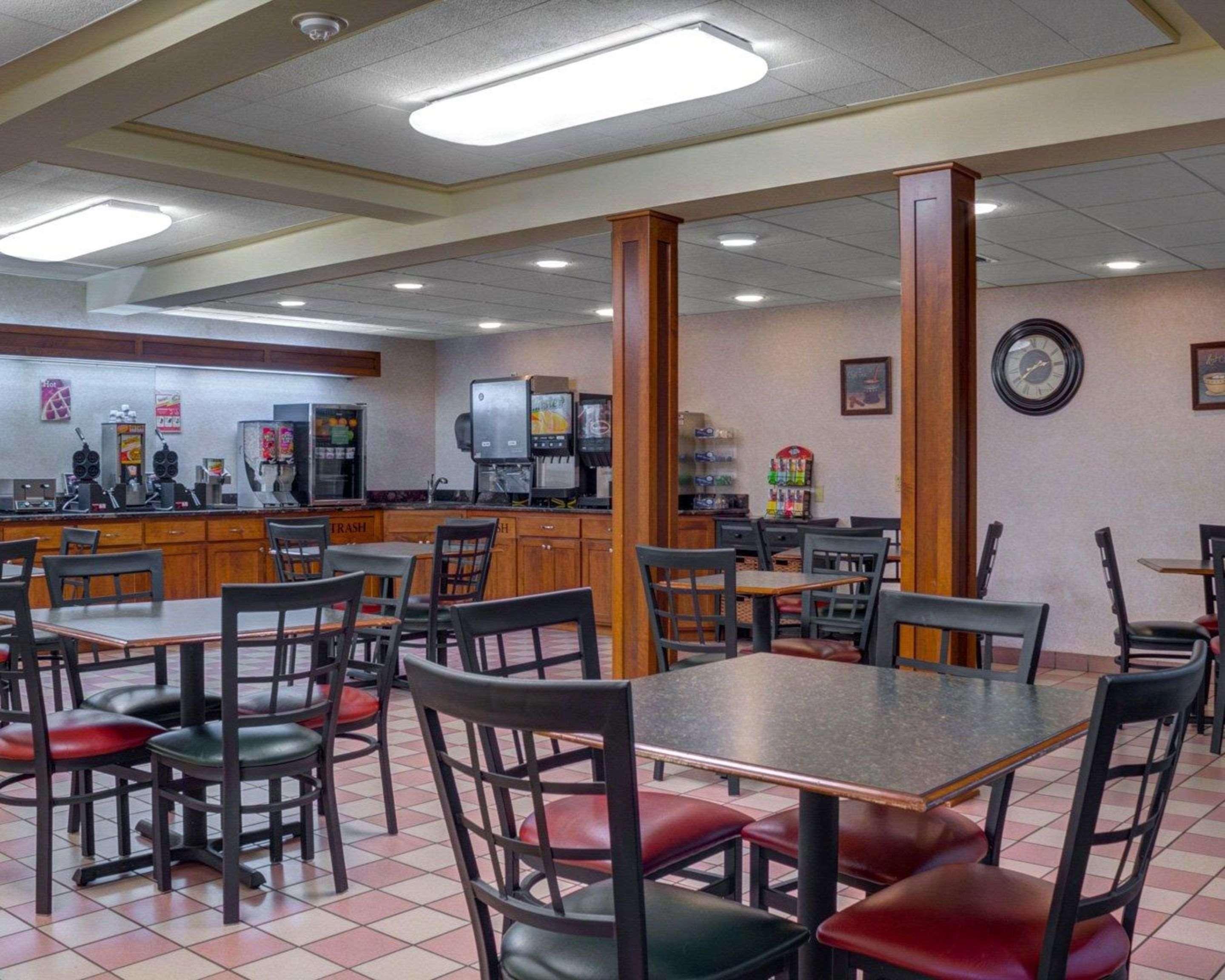 Rodeway Inn Columbia Mall Loop Grand Forks Buitenkant foto
