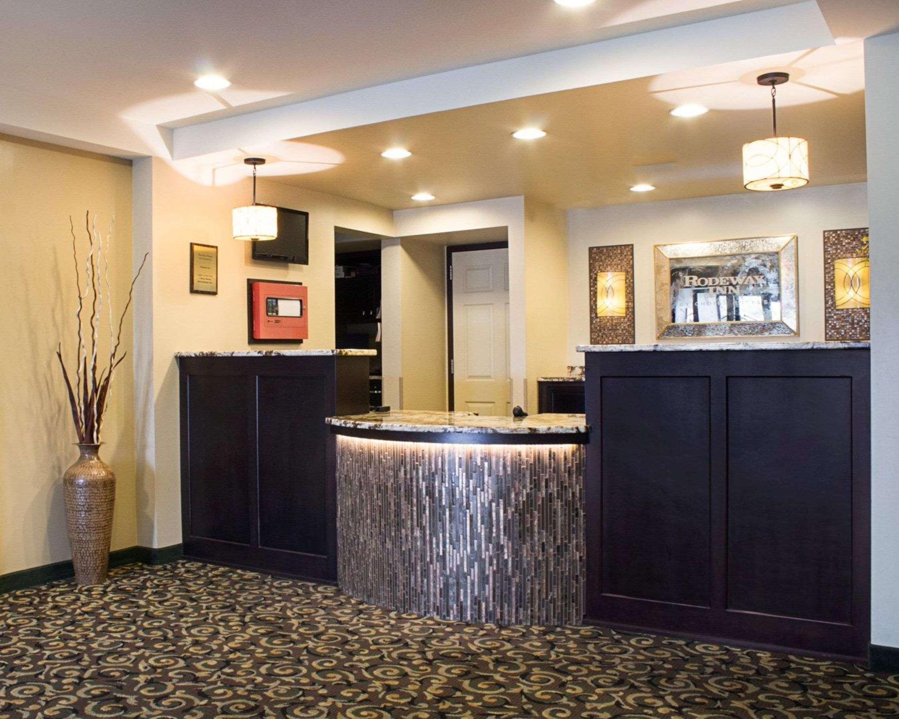 Rodeway Inn Columbia Mall Loop Grand Forks Buitenkant foto